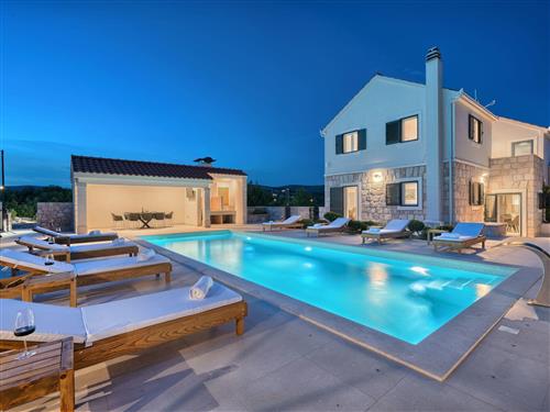 Sommerhus - 9 personer -  - Cista Provo - 21256