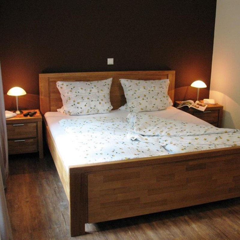  - 2 personer -  - Hauptstr. - 76829 - Leinsweiler