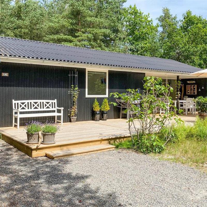 Sommerhus - 5 personer -  - Fyrreklyngen - Østre Sømark - 3720 - Åkirkeby