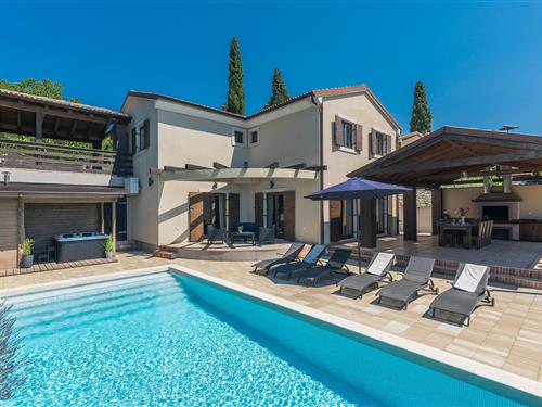 Holiday home - 12 persons -  - Butkovici - Jursici - 52210 - Rovinj