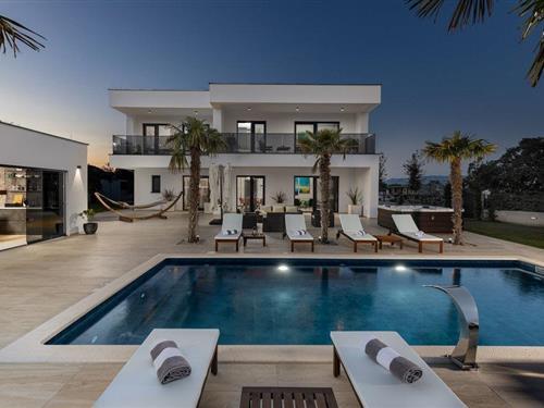 Sommerhus - 13 personer -  - Ulica Samostalne Satnije Brise - Zadar-Brisevo - 23000 - Brisevo