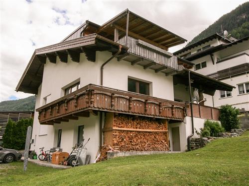 Ferienhaus - 5 Personen -  - See - 6553