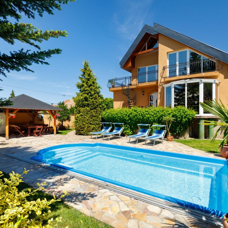 Sommerhus - 15 personer -  - 8638 - Balatonlelle