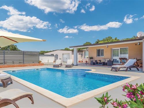 Holiday home - 6 persons -  - Put Od Fortica - Pula-Sikici - 52100 - Sikici