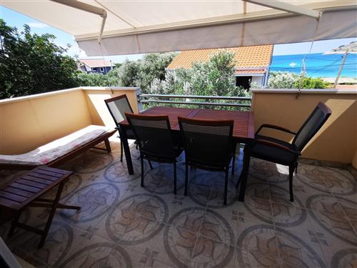 Holiday Home/Apartment - 6 persons -  - Drvenik Mali - 21225 - Drvenik Mali