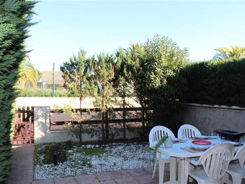 Holiday Home/Apartment - 6 persons -  - 66750 - St Cyprien