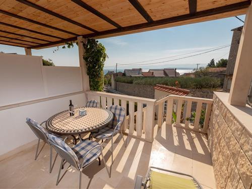 Holiday apartment - 3 persons -  - 21420 - Bol