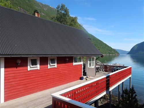 Sommerhus - 6 personer -  - Arnafjord - 6893