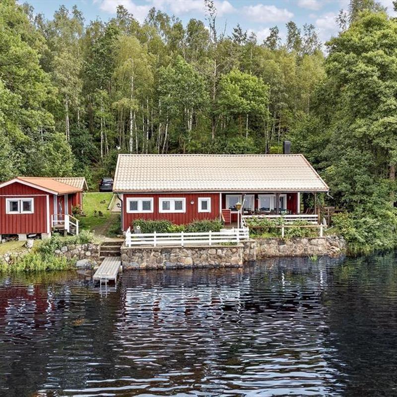 Sommerhus - 4 personer -  - Arnåsholm Strandhyddan - Gislaved - 33026 - Burseryd