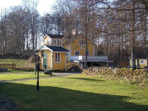 Holiday Home/Apartment - 5 persons -  - Stenbrohult Björkelund - 34371 - Stenbrohult