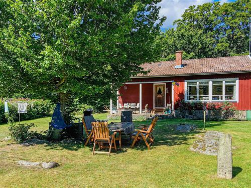 Holiday Home/Apartment - 6 persons -  - Norreholmsvägen - 372 94 - Listerby