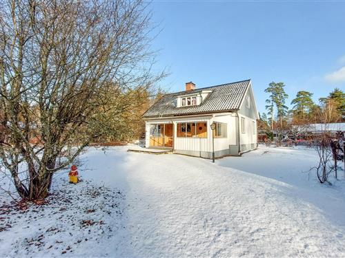 Holiday Home/Apartment - 8 persons -  - Tallvägen - Vittsjö/Hässleholm - 282 66 - Vittsjö