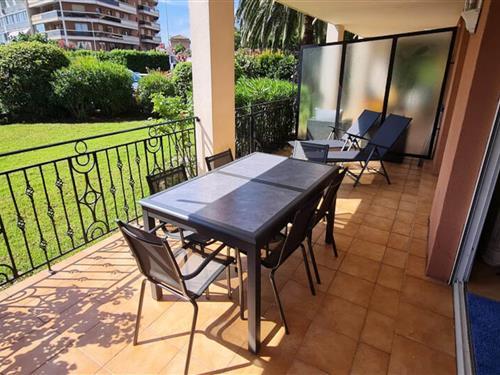 Holiday Home/Apartment - 6 persons -  - 83120 - Sainte-Maxime