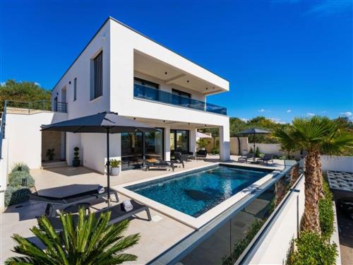 Holiday home - 9 persons -  - Posedarje - 23242