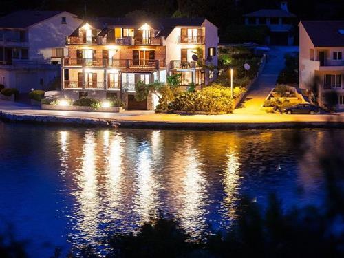 Holiday apartment - 2 persons -  - 20290 - Lastovo