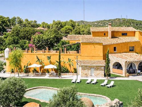 Sommerhus - 27 personer -  - Avenida Can Trabal - 08734 - Olerdola