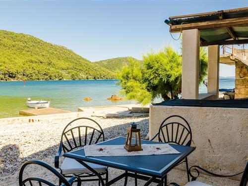 Holiday home - 4 persons -  - 20230 - Ston