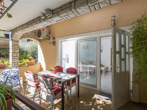 Holiday Home/Apartment - 2 persons -  - Porec - 52440 - Porec