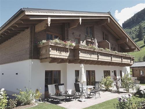 Holiday Home/Apartment - 4 persons -  - Maislaufeldweg - 5661 - Rauris