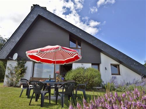 Holiday home - 8 persons -  - Plestin Les Greves - 22310