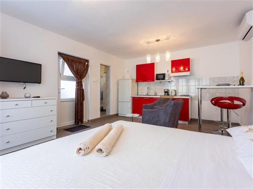 Holiday apartment - 2 persons -  - Novi Vinodolski - 51250