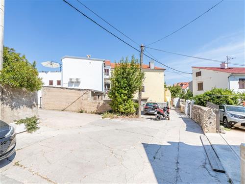 Holiday apartment - 4 persons -  - Uskocka ulica - 51523 - Baska