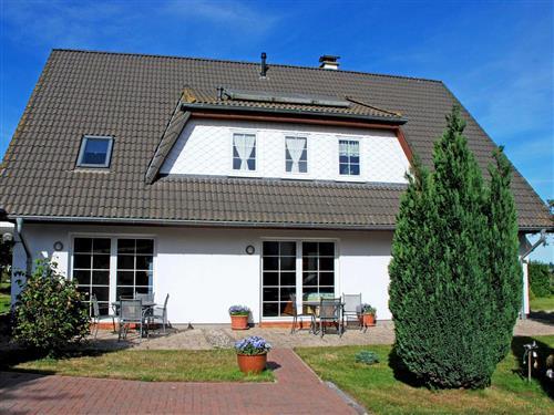 Ferienhaus - 4 Personen -  - Dorfstraße - 18586 - Middelhagen