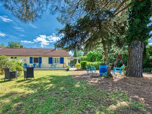 Holiday home - 5 persons -  - Jau-Dignac Et Loirac - 33590