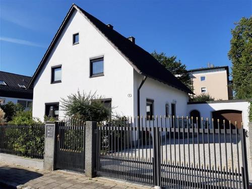 Ferienhaus - 2 Personen -  - Bertastraße - 93049 - Regensburg