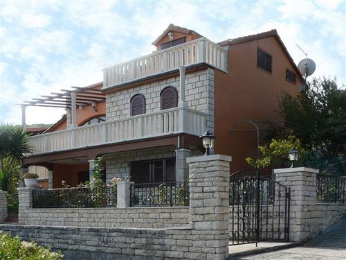 Holiday home - 8 persons -  - Prigradica - 20271 - Blato