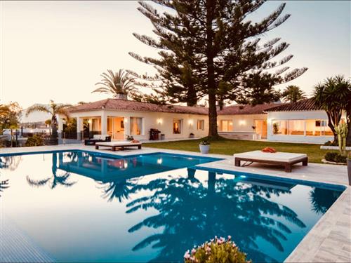 Feriehus - 16 personer -  - Marbella - 29604