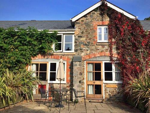 Holiday Home/Apartment - 4 persons -  - TQ13 9PW - Bovey Tracey