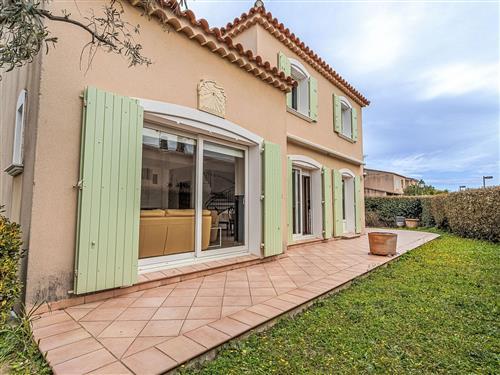 Holiday home - 7 persons -  - Six Fours - 83140