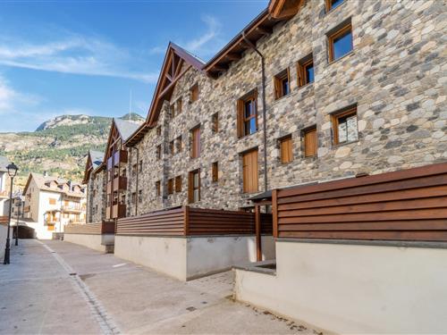 Holiday Home/Apartment - 7 persons -  - 22440 - Benasque