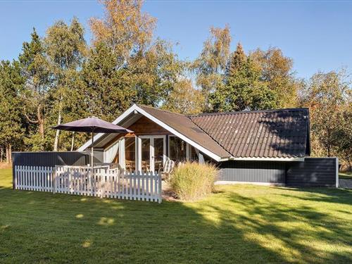 Fritidshus - 4 personer -  - Skovmærkevej - Marielyst - 4873 - Væggerløse