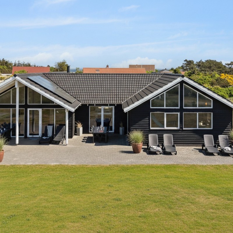 Sommerhus - 18 personer -  - Holmsland Klitvej 159, Nr. Lyngvig - Nr. Lyngvig - 6960 - Hvide Sande
