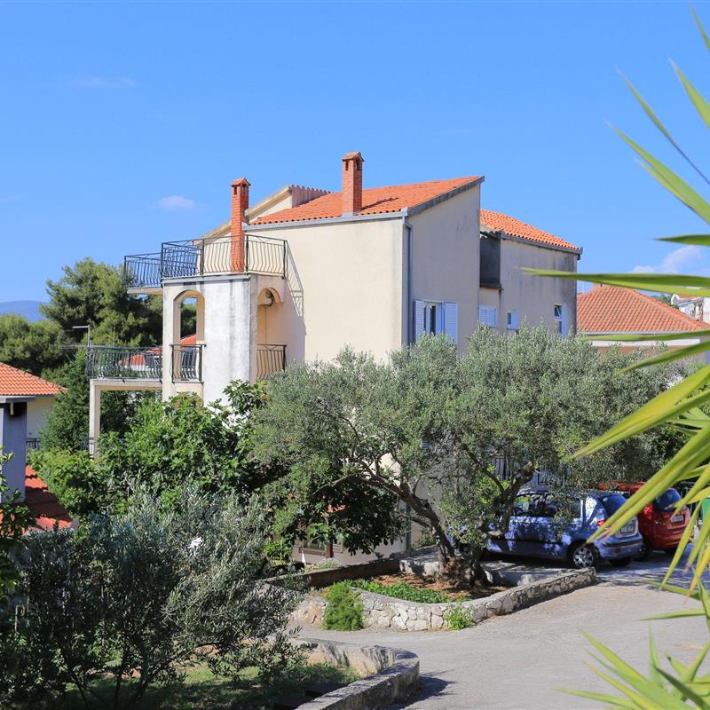 Ferielejlighed - 5 personer -  - Kuzmica III - 21223 - Okrug Gornji