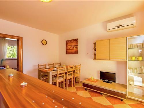 Holiday Home/Apartment - 4 persons -  - 51265 - Dramalj