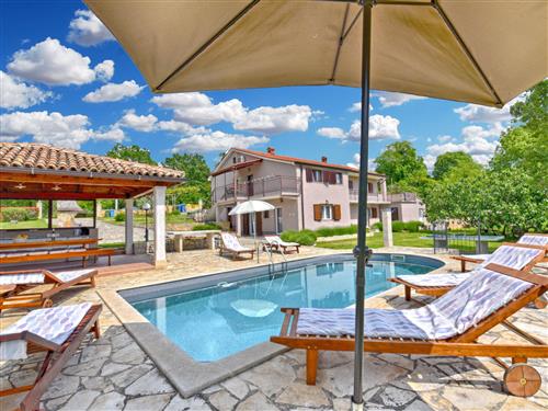 Sommerhus - 12 personer -  - Jakovici - 52444