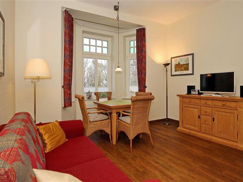 Holiday Home/Apartment - 4 persons -  - Ostseeallee - 18225 - Ostseebad Kühlungsborn