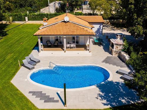 Sommerhus - 6 personer -  - Kuhari - 52341 - Zminj