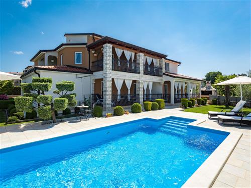 Holiday Home/Apartment - 6 persons -  - Porec - 52440