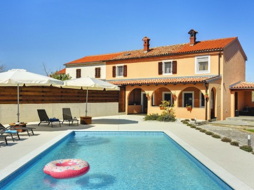 Ferienhaus - 5 Personen -  - 0 - Pula/Krnica