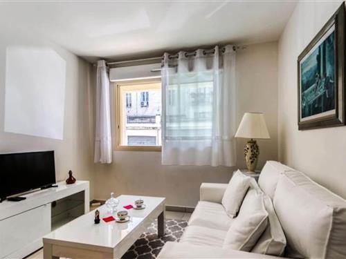 Holiday Home/Apartment - 2 persons -  - 06400 - Cannes