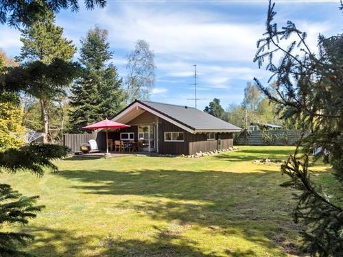 Sommerhus - 4 personer -  - Skovviolvej - Marielyst - 4873 - Væggerløse