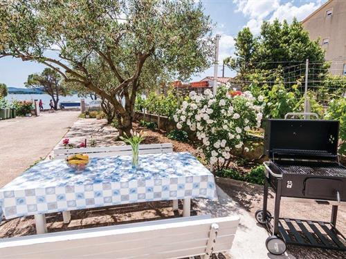 Holiday apartment - 5 persons -  - Dr.Franje Tudmana - Biograd-Turanj - 23207 - Turanj