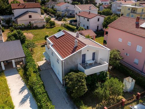 Holiday Home/Apartment - 3 persons -  - Sabunike Ulica V - 23233 - Privlaka