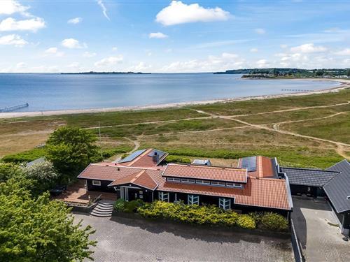 Sommerhus - 12 personer -  - Havvejen - Diernæs - 6100 - Haderslev