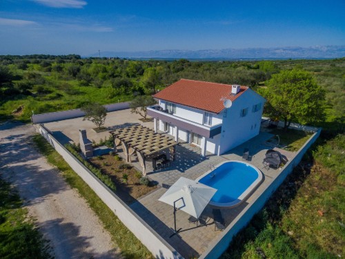 Feriehus - 8 personer -  - 23000 - Crno
