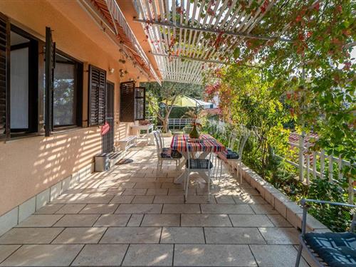 Holiday apartment - 6 persons -  - Bocak ulica - 51250 - Novi Vinodolski